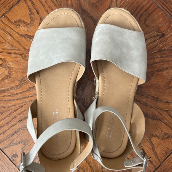 Chunky Platform Espadrille Sandals - Picture 5 of 5